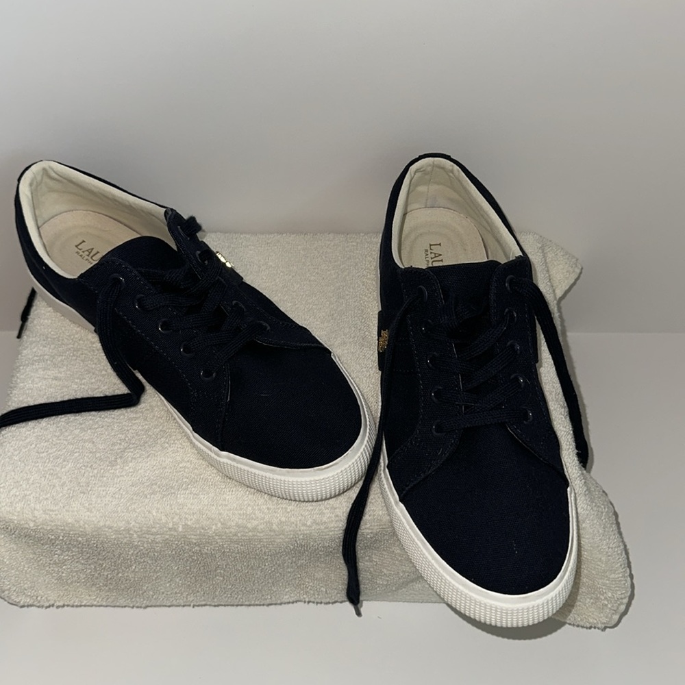 Classic Navy Blue LAUREN RALPH LAUREN Sneakers Size 10B - Picture 4 of 16